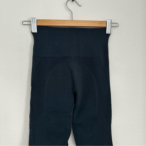 Lululemon Ebb To Street Leggings Bottom Perforation Deep Teal Emerald Size 2 - Picture 7 of 8